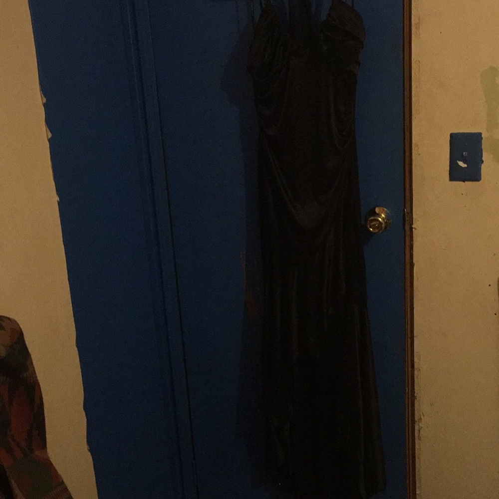 Black sparkly fitting dresses